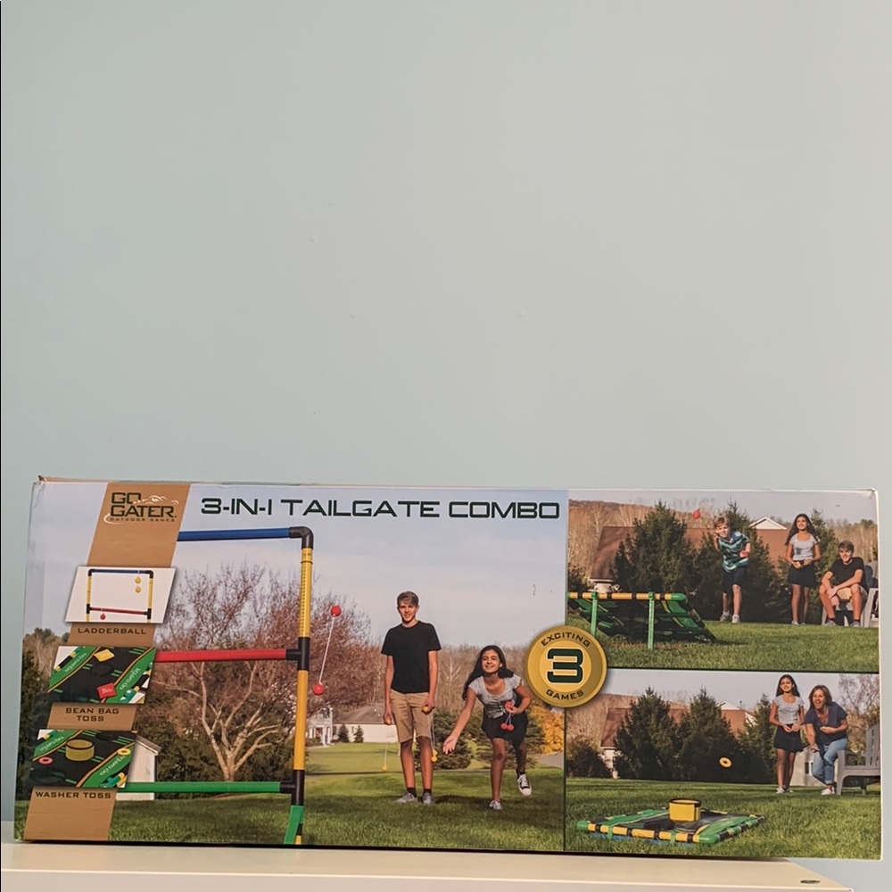 Black and Green Outdoor Golf Game Set